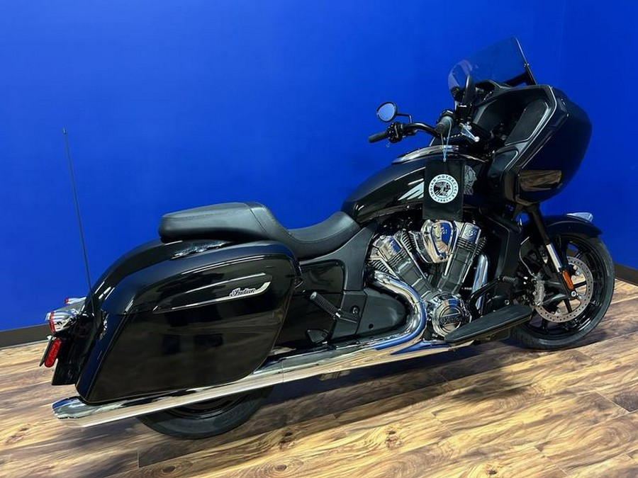 2024 Indian Motorcycle® Challenger® Black Metallic