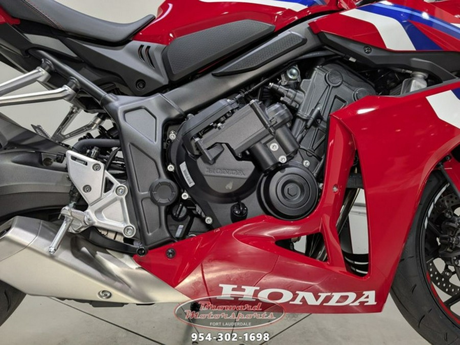 2025 Honda CBR650R E-Clutch