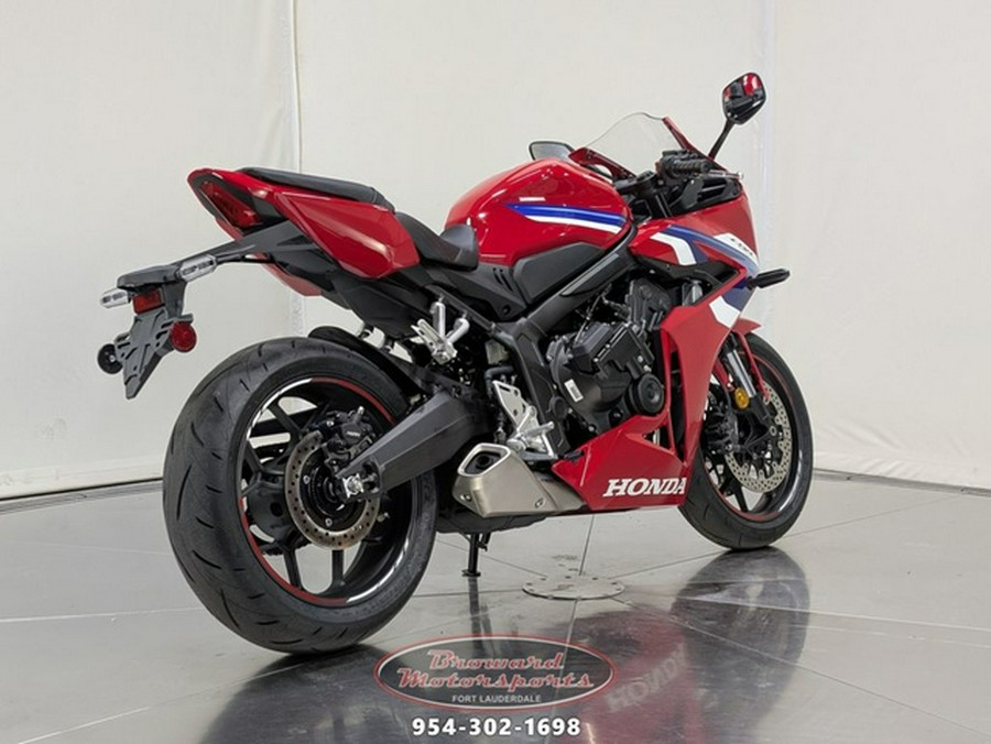 2025 Honda CBR650R E-Clutch