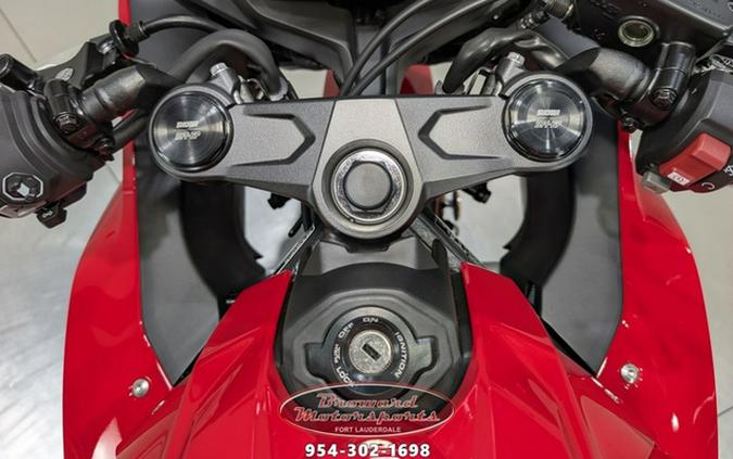 2025 Honda CBR650R E-Clutch