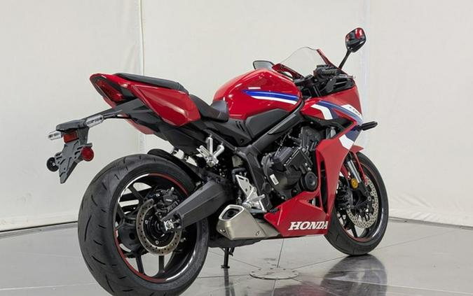 2025 Honda CBR650R E-Clutch