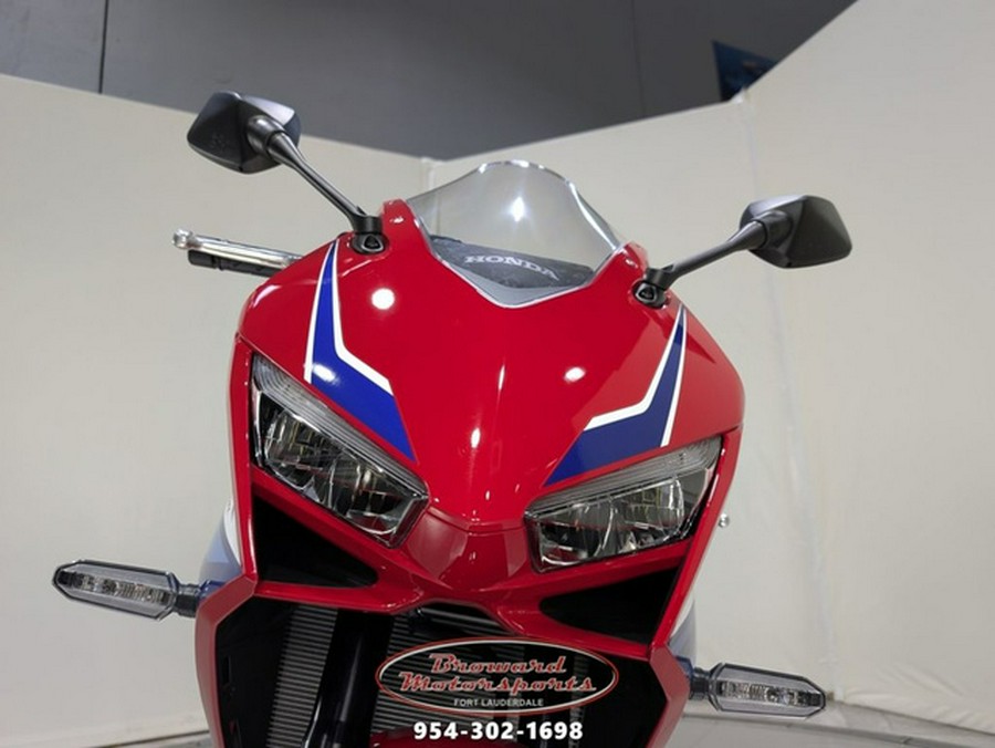 2025 Honda CBR650R E-Clutch