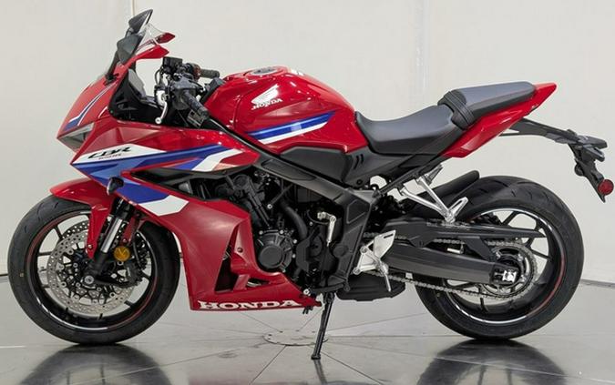 2025 Honda CBR650R E-Clutch