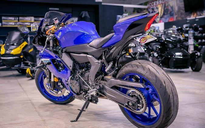 2025 Yamaha YZF-R7
