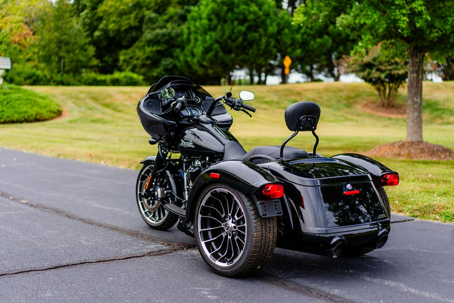 2023 Harley-Davidson® FLTRT - Road Glide® 3