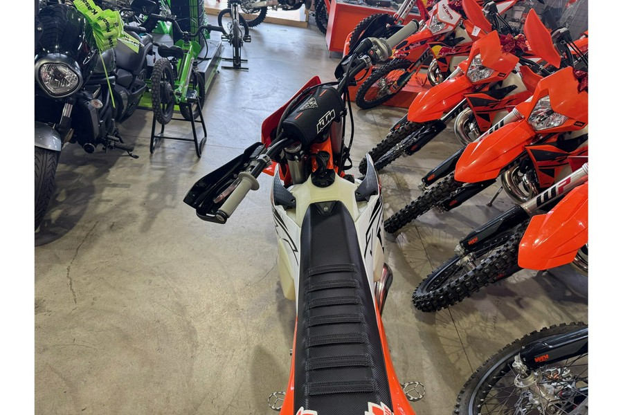 2026 KTM 300 XC-W HARDENDURO