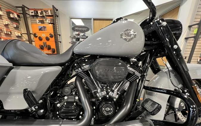 2024 Harley-Davidson® FLHRXS - Road King® Special