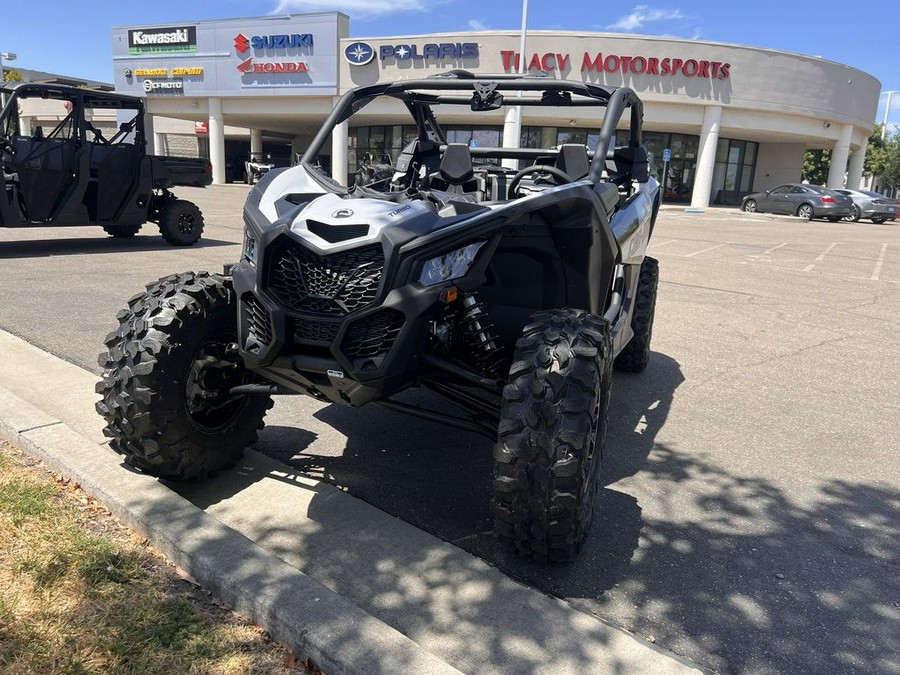 2024 Can-Am® Maverick X3 DS Turbo Catalyst Gray