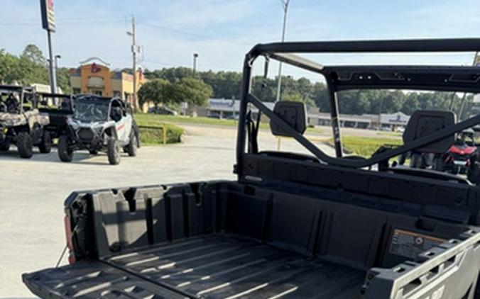 2025 Can-Am Defender DPS HD10