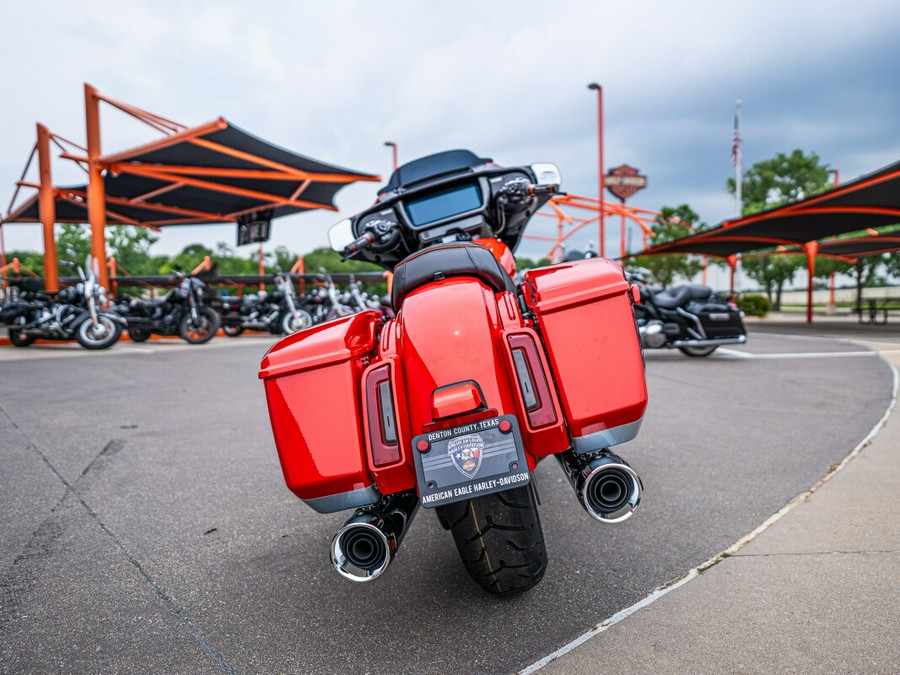 2024 CVO™ Street Glide FLHXSE