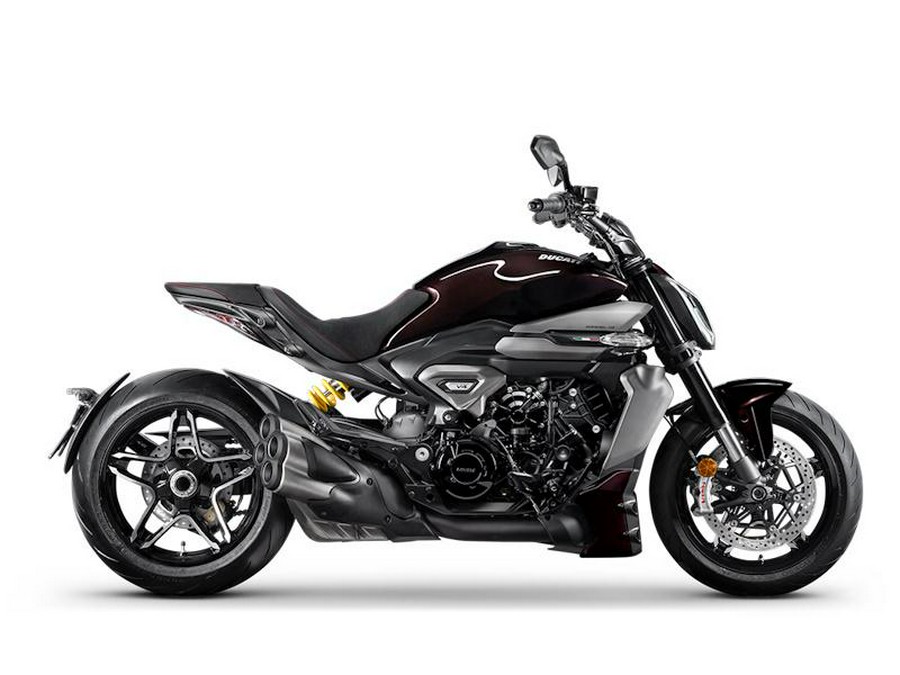2026 Ducati XDiavel V4 Black Lava