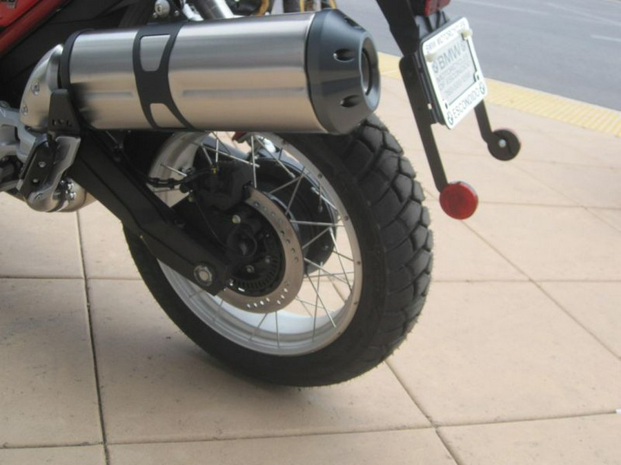 2025 Moto Guzzi V85 TT Travel