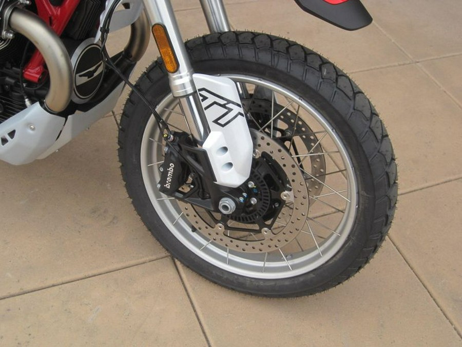 2025 Moto Guzzi V85 TT Travel