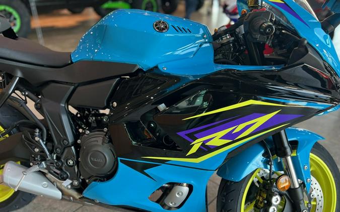 2026 Yamaha YZF R7 CA