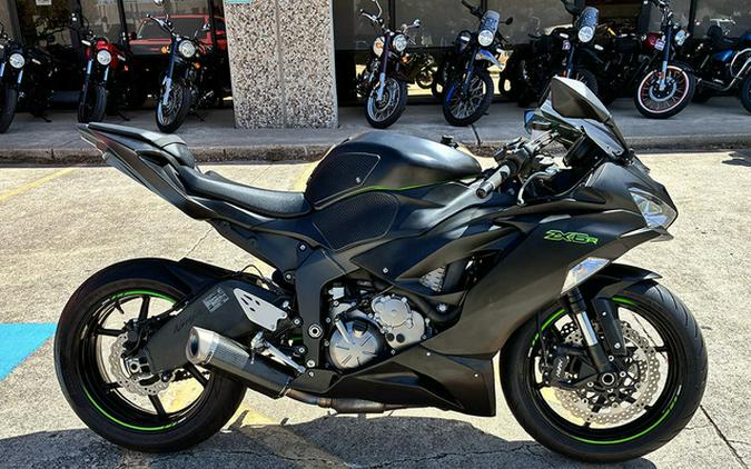 2023 Kawasaki Ninja ZX-6R Metallic Matte Graphenesteel Gray/Diablo Black