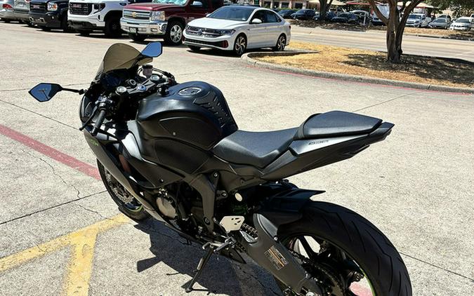 2023 Kawasaki Ninja ZX-6R Metallic Matte Graphenesteel Gray/Diablo Black