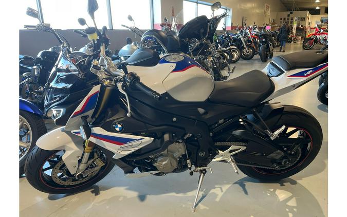 2019 BMW S1000 R