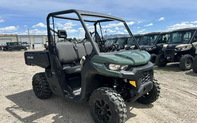 2024 Can-Am® Defender DPS HD7 Tundra Green