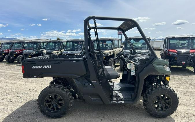 2024 Can-Am® Defender DPS HD7 Tundra Green