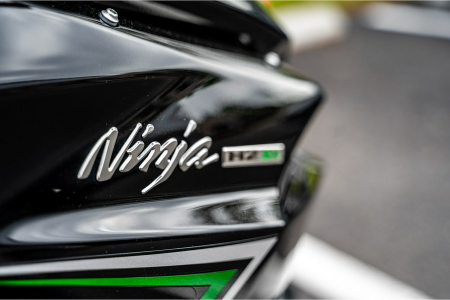 2022 Kawasaki Ninja H2 SX SE