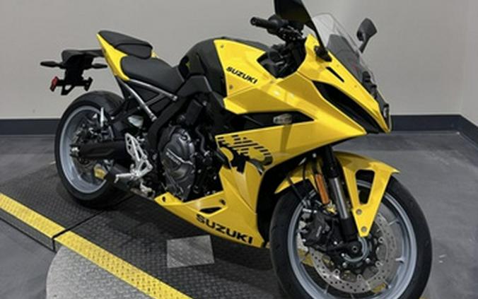 2024 Suzuki GSX-8R 8R GSX800FRQM4