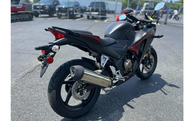 2022 Honda CBR300R ABS