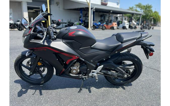 2022 Honda CBR300R ABS