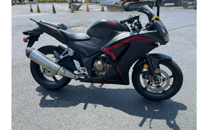 2022 Honda CBR300R ABS