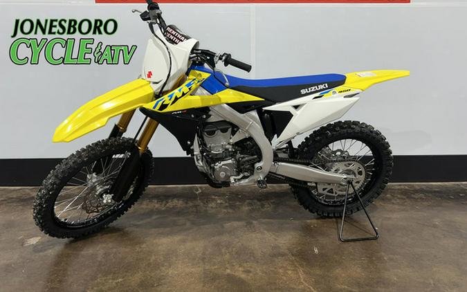 2024 Suzuki RM-Z450 First Look [with RM Army Kit]