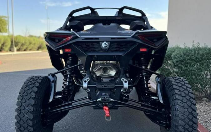 2026 Can-Am Maverick R X Rc