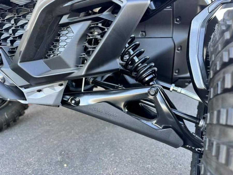 2026 Can-Am Maverick R X Rc