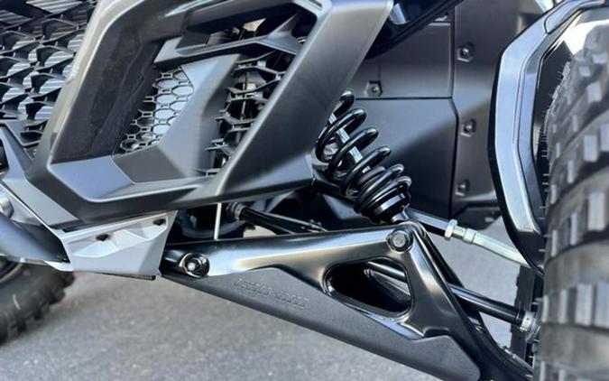 2026 Can-Am Maverick R X Rc