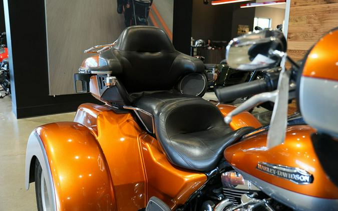 2016 Harley-Davidson Trike FLHTCUTG - Tri Glide Ultra