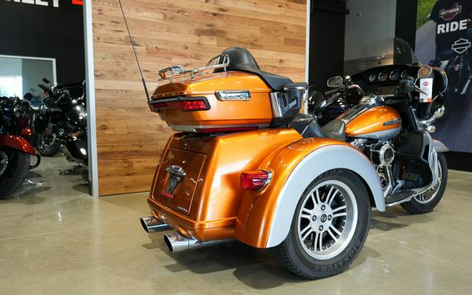 2016 Harley-Davidson Trike FLHTCUTG - Tri Glide Ultra