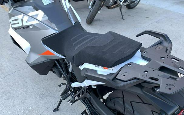 New 2024 KTM 1290 SUPER ADVENTURE S