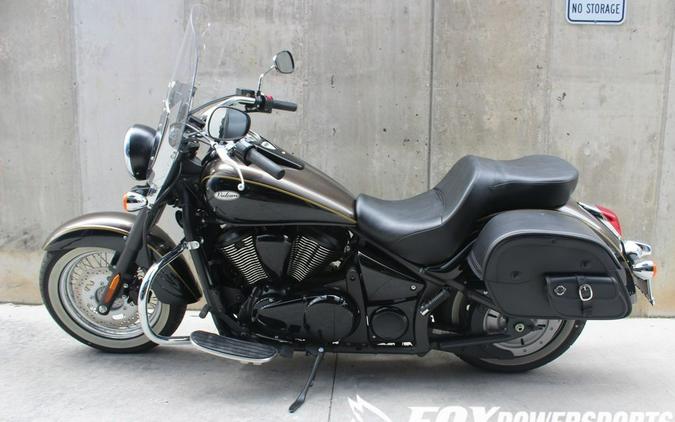 2023 Kawasaki Vulcan® 900 Classic