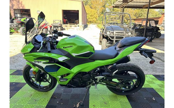2026 Kawasaki Ninja® 500 SE ABS