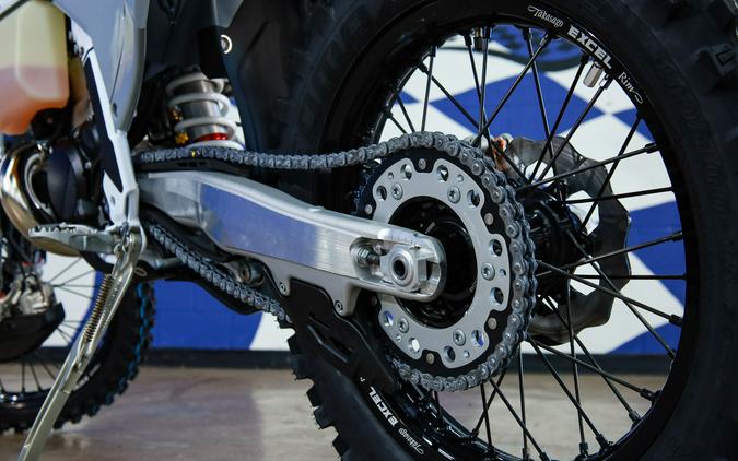 2026 Husqvarna Motorcycles TE 300 Pro