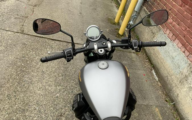 2021 MOTO GUZZI V9 BOBBER CENTENARIO