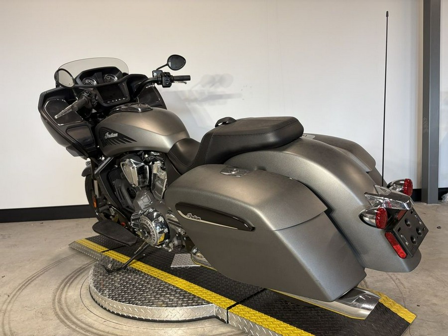 2023 Indian Motorcycle® CHALLENGER, TITANIUM SMOKE, CAL