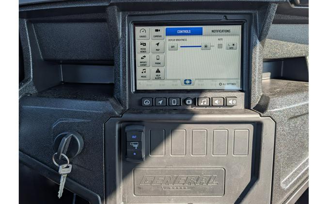 2027 GENERAL XP 4 1000 ULTIMATE - Polaris