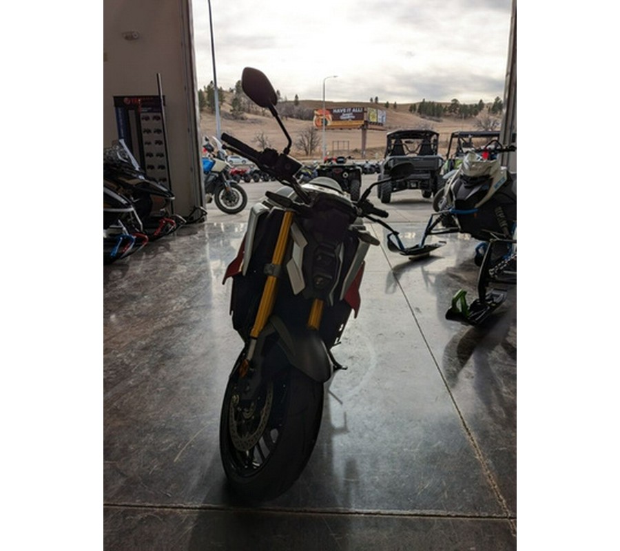 2024 Suzuki GSX-S1000