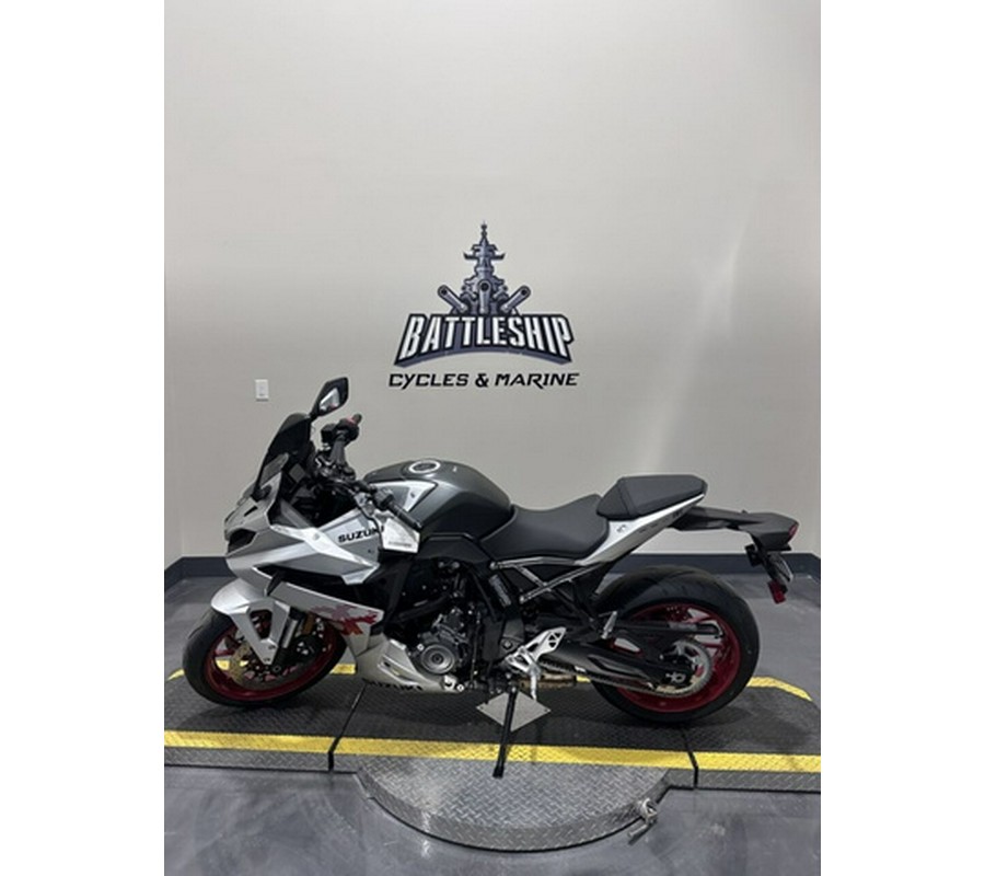 2024 Suzuki GSX-8R 8R GSX800FRQM4