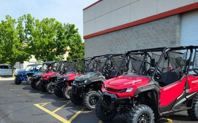 2025 Honda Pioneer 1000-5 Deluxe