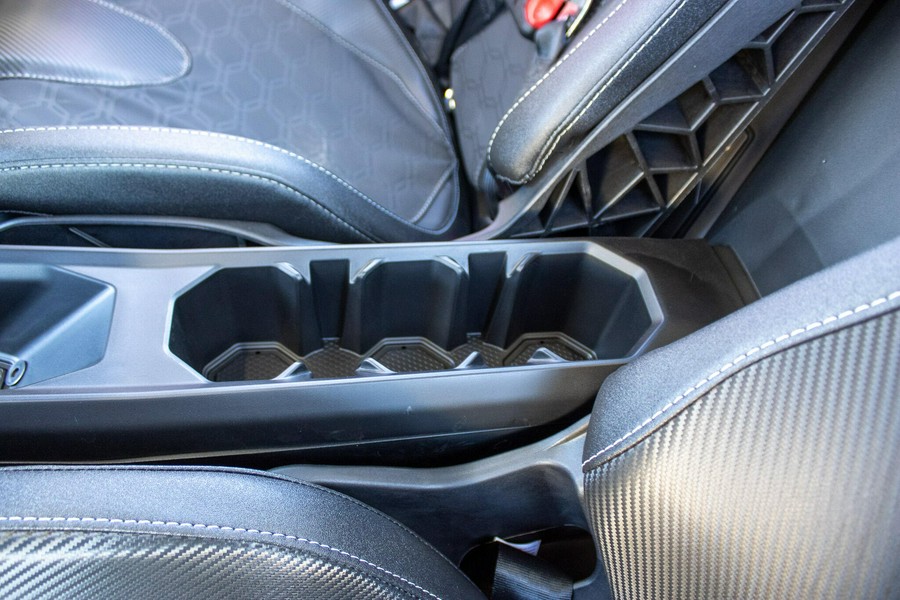 2026 CAN-AM MAVERICK R MAX X WITH SMARTSHOX 999T DCT