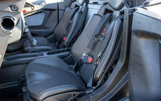 2026 CAN-AM MAVERICK R MAX X WITH SMARTSHOX 999T DCT