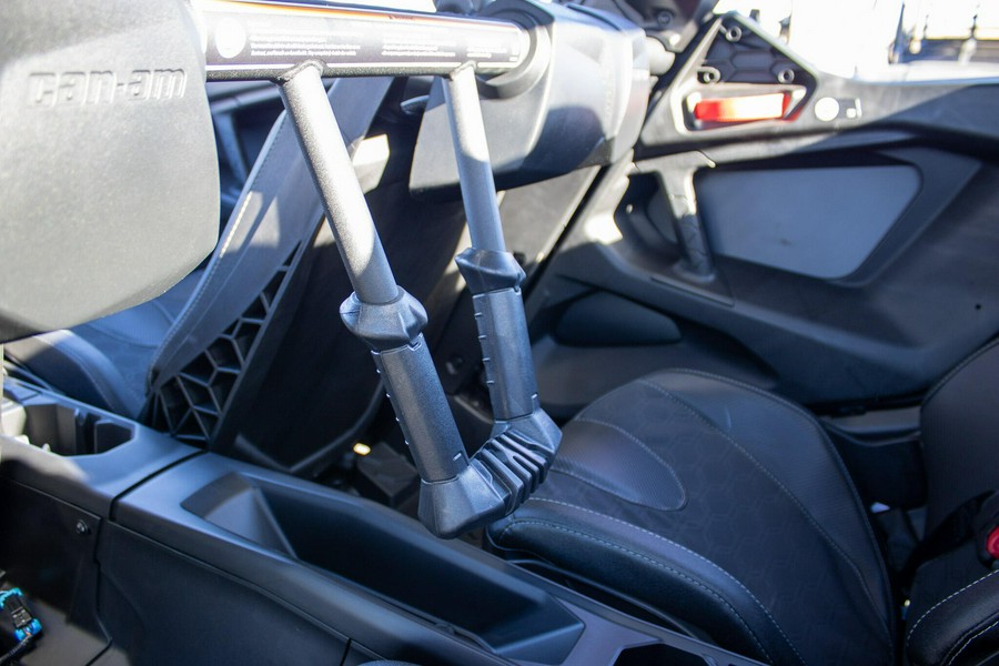 2026 CAN-AM MAVERICK R MAX X WITH SMARTSHOX 999T DCT