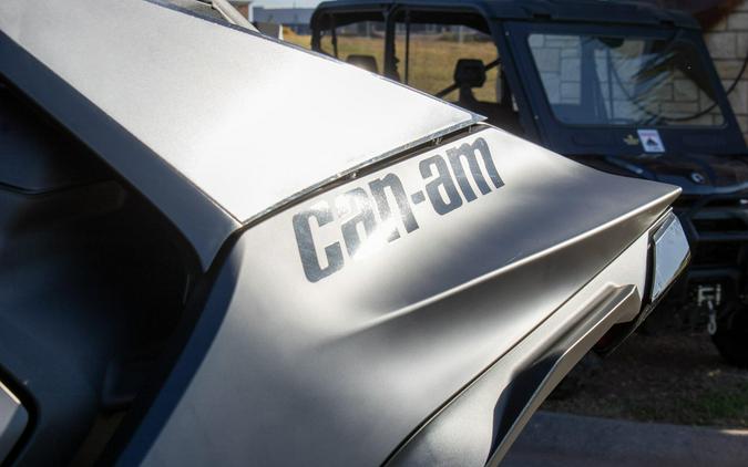 2026 CAN-AM MAVERICK R MAX X WITH SMARTSHOX 999T DCT