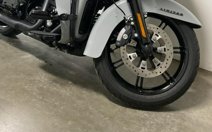2024 Harley-Davidson® Road Glide® Limited Billiard Gray