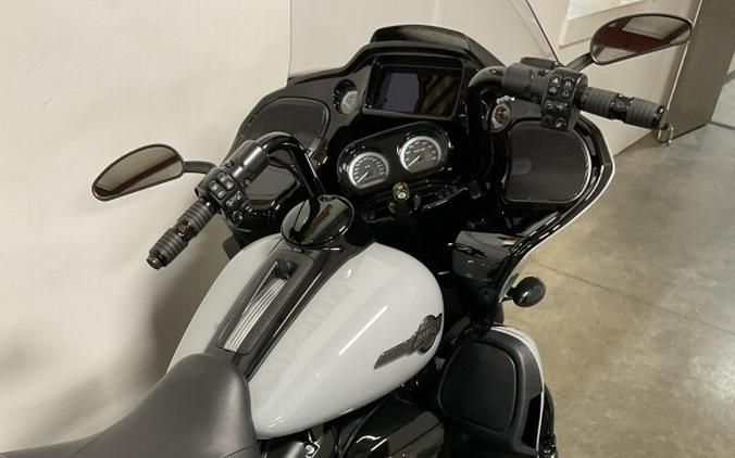 2024 Harley-Davidson® Road Glide® Limited Billiard Gray